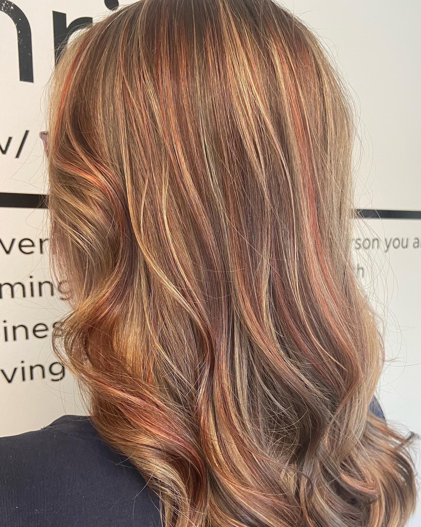 Beautiful blonde balayage and waves